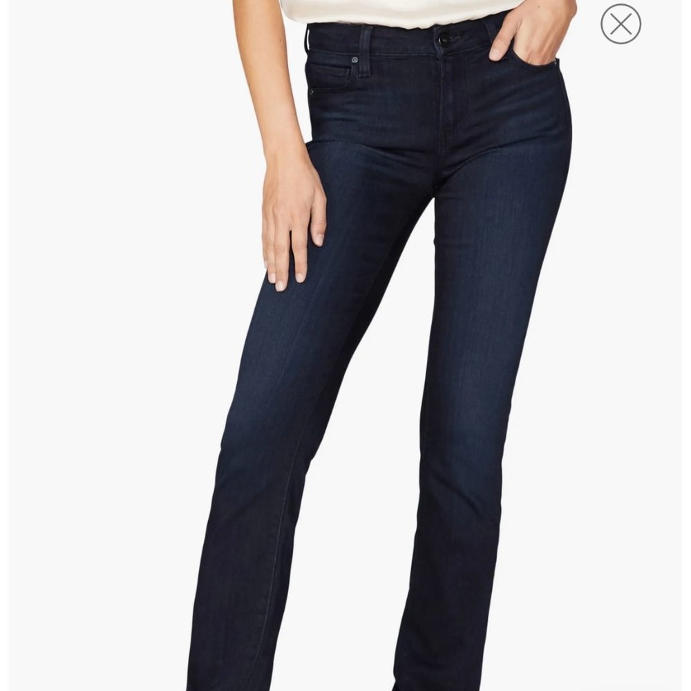 Paige Skyline Straight Petite Size 26